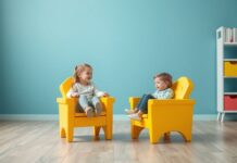 Eğlenceli Konaklama: Oyuncuk Koltukları ile Keyifli Anlar Fun Accommodation: Enjoyable Moments with Toy Chairs